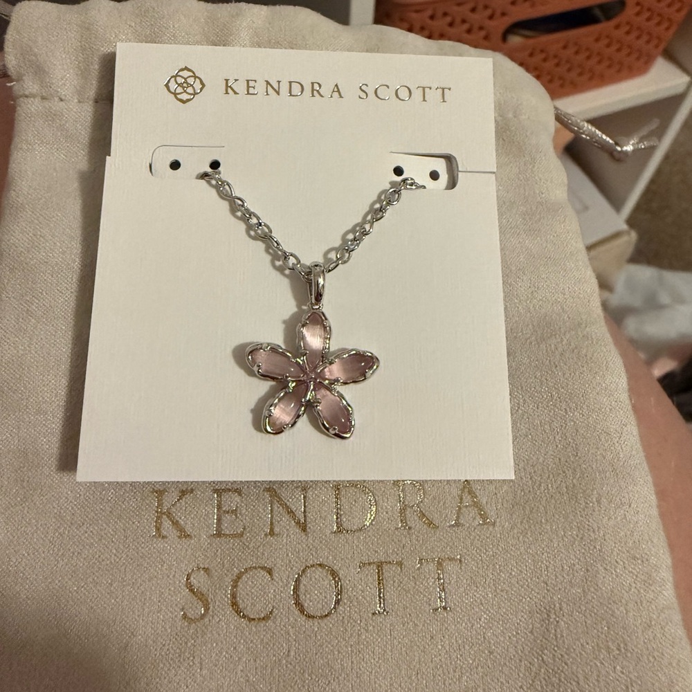 Kendra Scott Pink Floral Pendant Necklace NWT
